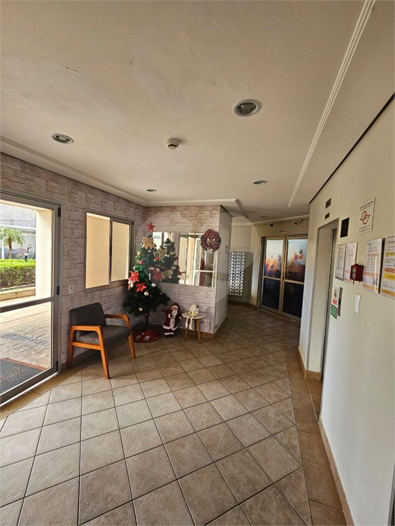 Apartamento à venda com 3 quartos em Vila Constança, São Paulo, SP