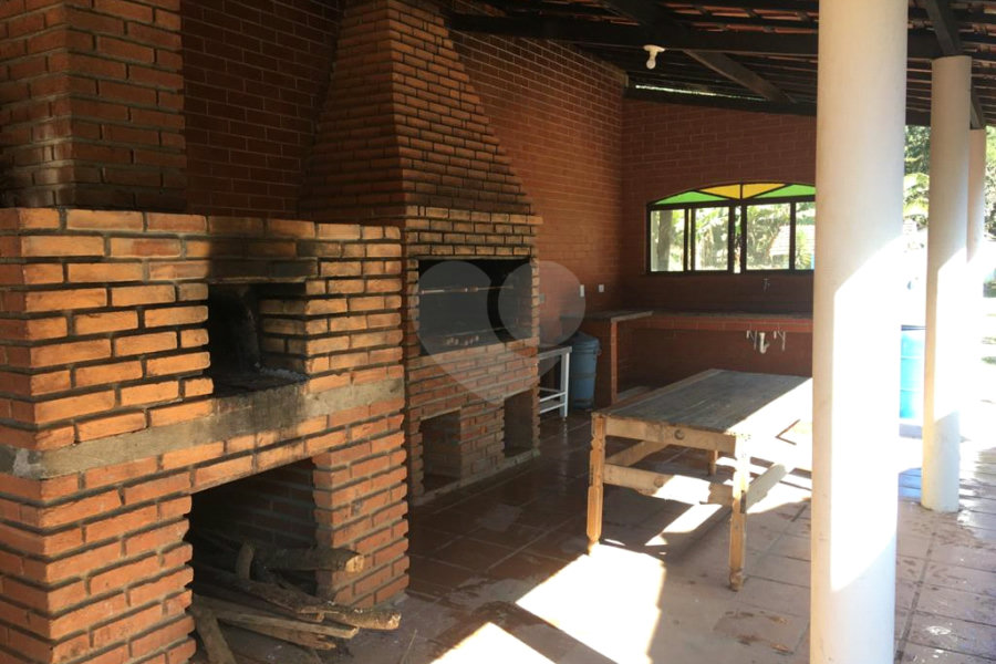 Chácara à venda com 4 quartos em Pirucaia, Mairiporã, SP