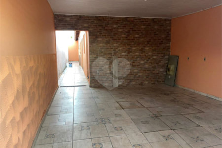 Casa à venda com 2 quartos em Vila Carvalho, Itapetininga, SP