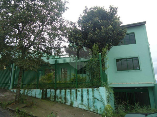 Casa Térrea à venda com 3 quartos, sendo 2 suítes,  em Vila Nossa Senhora de Fátima, São João da Boa Vista, SP