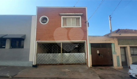 Sobrado à venda com 4 quartos, sendo 2 suítes,  em Jardim São Carlos, São Carlos, SP