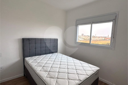 Apartamento Mobiliado de 2 Dormitórios com Suíte no Edifício Valentina Park Venda
