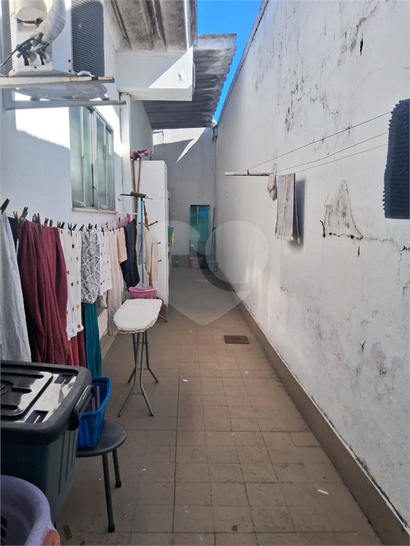 Casa à venda com 3 quartos, sendo 2 suítes, no condomínio Rio Bon, Rio de Janeiro - RJ
