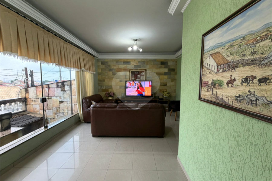 Sobrado à venda com 4 quartos, sendo 2 suítes,  em Vila Medeiros, São Paulo, SP