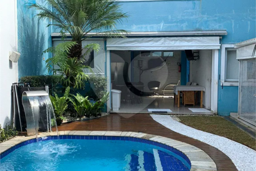 Casa à venda com 4 suítes em Santana, São Paulo, SP