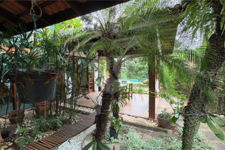 Casa à venda com 4 quartos, sendo 2 suítes,  no condomínio Vivendas do Lago, Sorocaba - SP