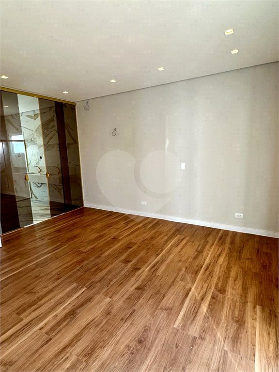 Casa à venda com 3 quartos, sendo 1 suíte, no condomínio Santa Mônica, Itu - SP
