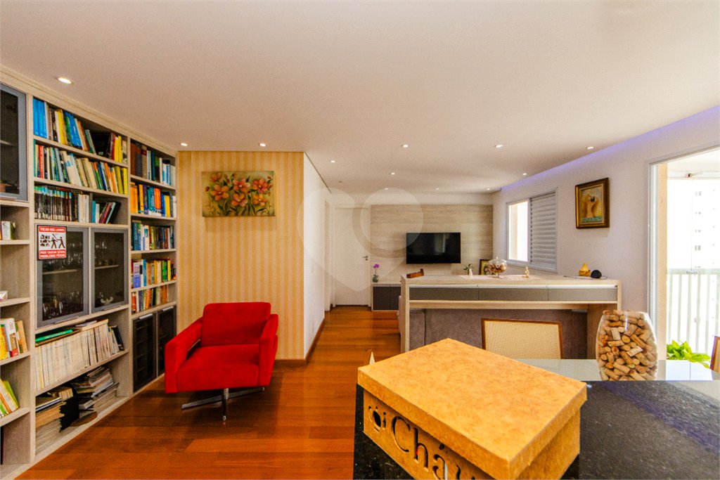Apartamento à venda com 3 quartos, sendo 2 suítes,  em Tatuapé, São Paulo, SP