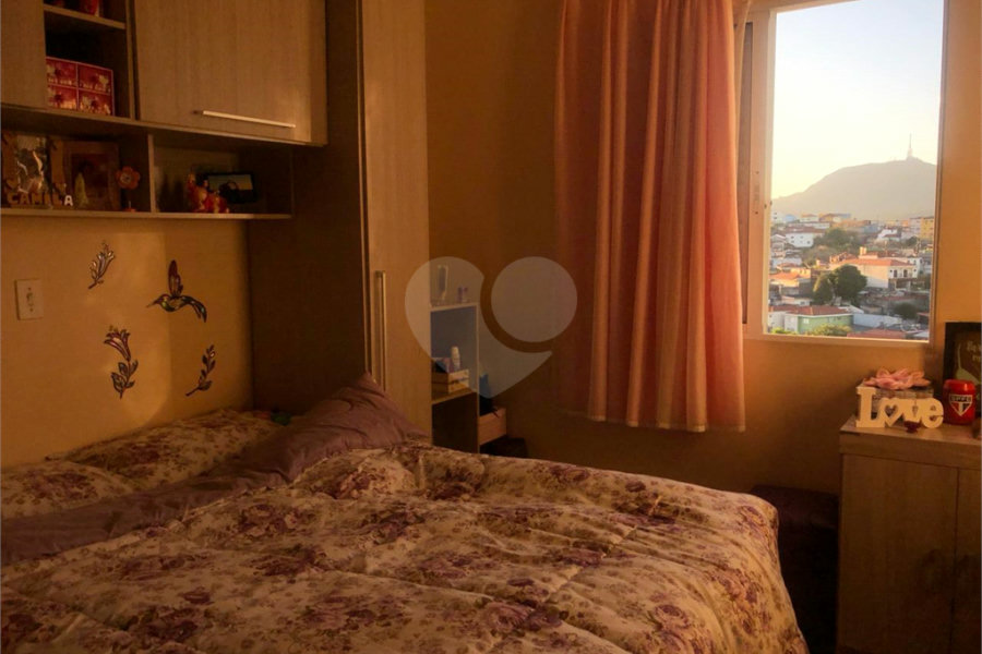 Sobrado à venda com 3 quartos, sendo 1 suíte, em Vila Mangalot, São Paulo, SP