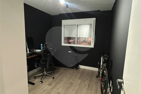 Apartamento à venda com 3 quartos, sendo 1 suíte, em Jardim Vazani, São Paulo, SP