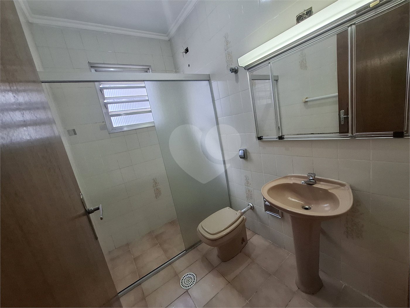 Sobrado à venda com 3 quartos, sendo 1 suíte, em Campo Grande, São Paulo, SP