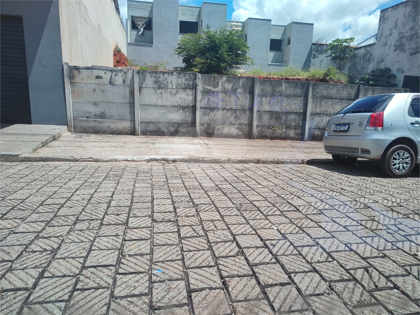 Terreno à venda com 1 quarto em Jardim Belo Horizonte, Bom Jesus dos Perdões, SP