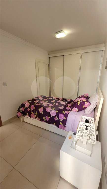 Casa à venda com 2 suítes no condomínio Residencial Sophia, São Paulo - SP