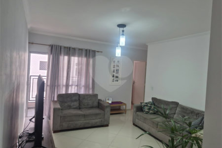 Apartamento à venda com 3 quartos, sendo 1 suíte,  em Parque Santana, Mogi das Cruzes, SP