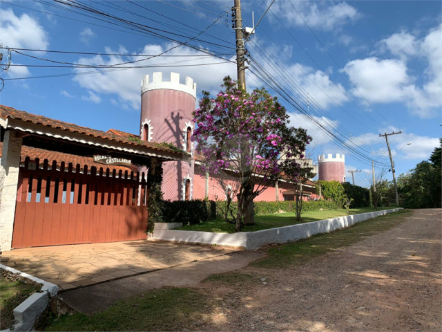 Casa à venda com 4 quartos, sendo 1 suíte,  em Loteamento Rancho Maringá II, Atibaia, SP