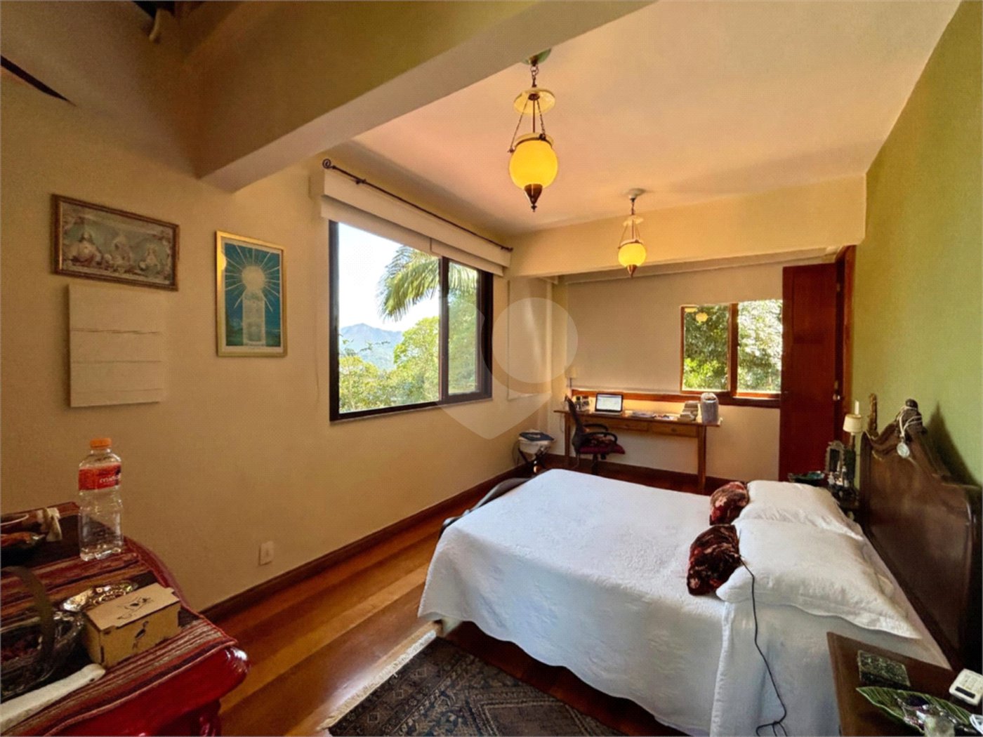 Casa à venda com 4 quartos, sendo 1 suíte, em Lagoa, Rio de Janeiro, RJ