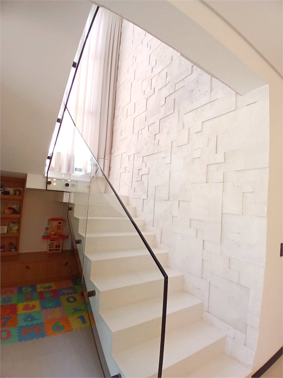 Casa à venda com 3 suítes em Pinheirinho, Vinhedo, SP