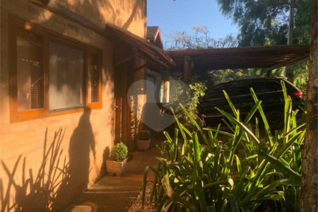 Casa para alugar com 3 quartos, sendo 2 suítes, no condomínio Alpes de Vinhedo, Vinhedo - SP