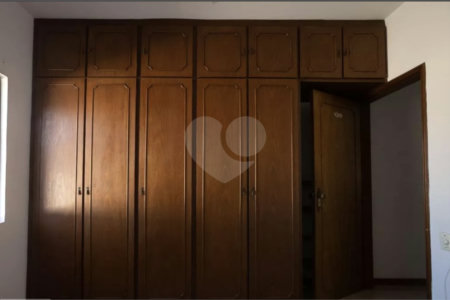 Casa à venda com 3 quartos, sendo 1 suíte, em Vila Prudente, São Paulo, SP