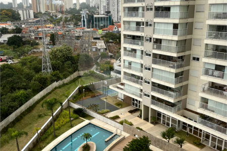 Apartamento à venda com 2 quartos em Santo Amaro, São Paulo, SP