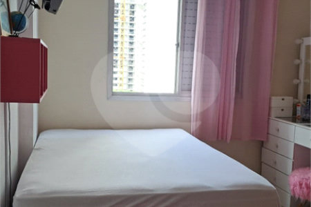Apartamento à venda com 3 quartos, sendo 1 suíte,  em Vila Olímpia, São Paulo, SP