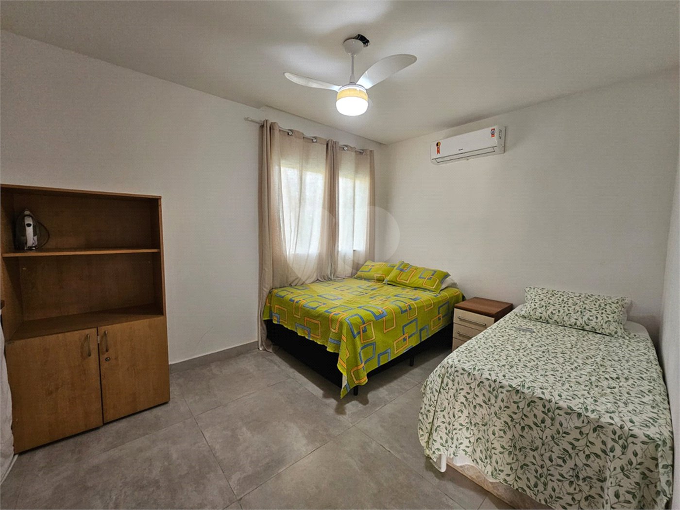 Terreno em condomínio à venda com 3 quartos, sendo 2 suítes,  em Caravelas, Armação dos Búzios, RJ