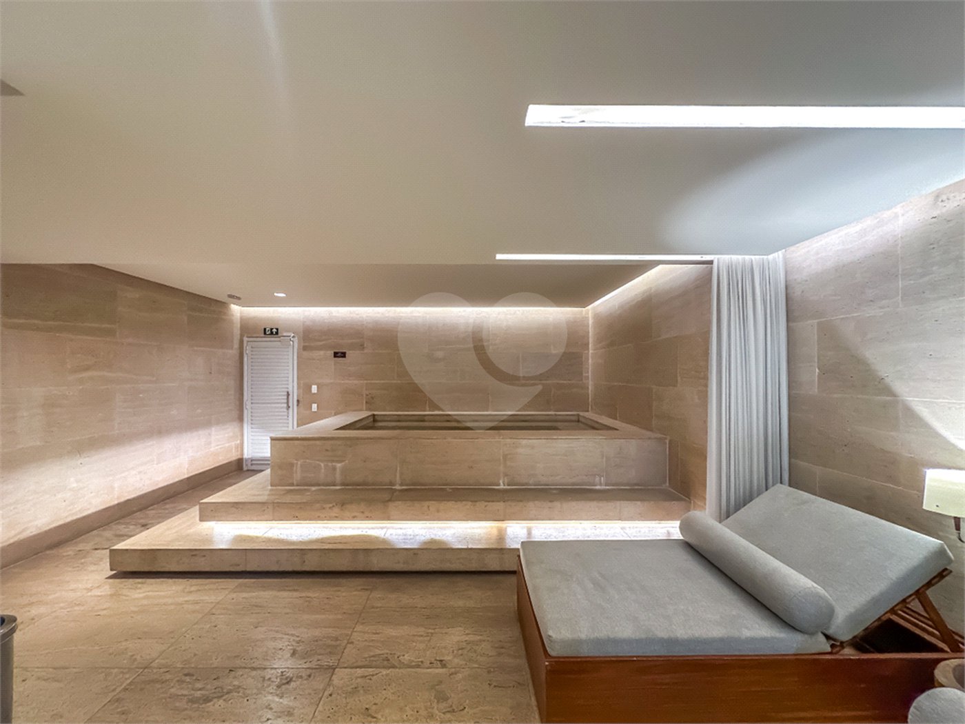 Apartamento à venda com 4 quartos, sendo 3 suítes, em Brooklin Paulista, São Paulo, SP