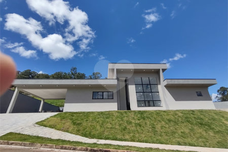 Casa à venda com 3 quartos, sendo 1 suíte, em Condominio Quintas da Boa Vista, Atibaia, SP