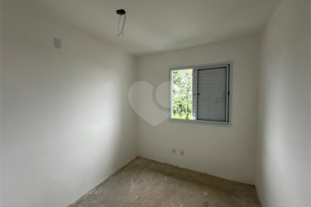 Casa à venda com 2 quartos no condomínio Vila das Paineiras, Suzano - SP
