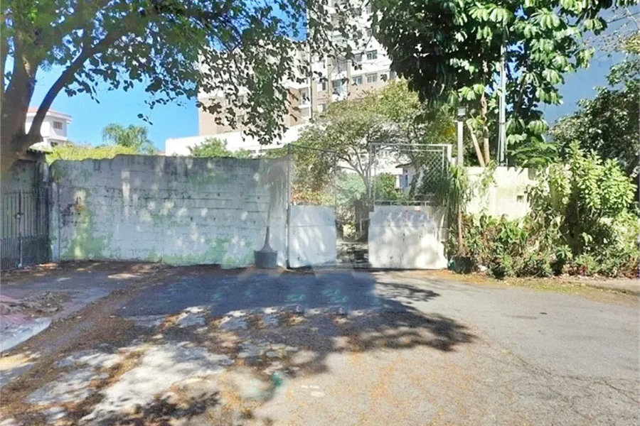 Terreno à venda em Vila Nivi, São Paulo, SP