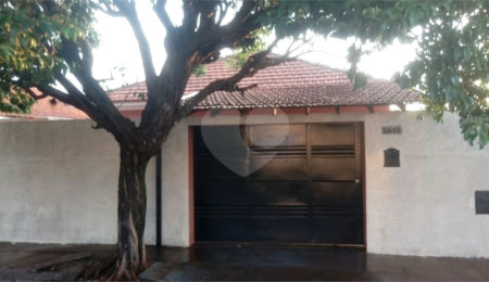 Casa à venda com 3 quartos, sendo 1 suíte,  em Vila Progresso, Araraquara, SP