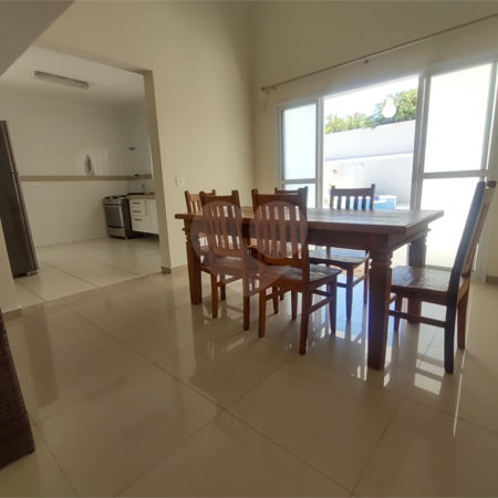 Casa à venda com 3 suítes no condomínio Villaggio Capriccio, Louveira - SP