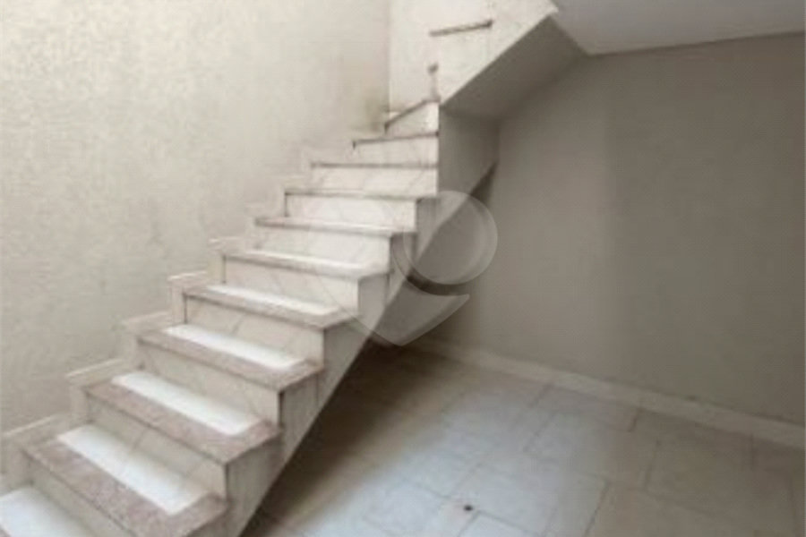 Sobrado à venda com 3 quartos, sendo 1 suíte, em Vila Pereira Barreto, São Paulo, SP