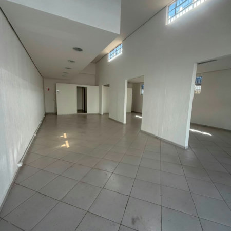 Salão Comercial para alugar no Centro, Vinhedo, SP
