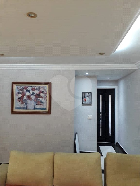 Sobrado à venda com 3 quartos, sendo 1 suíte, em Jardim Santa Mena, Guarulhos, SP