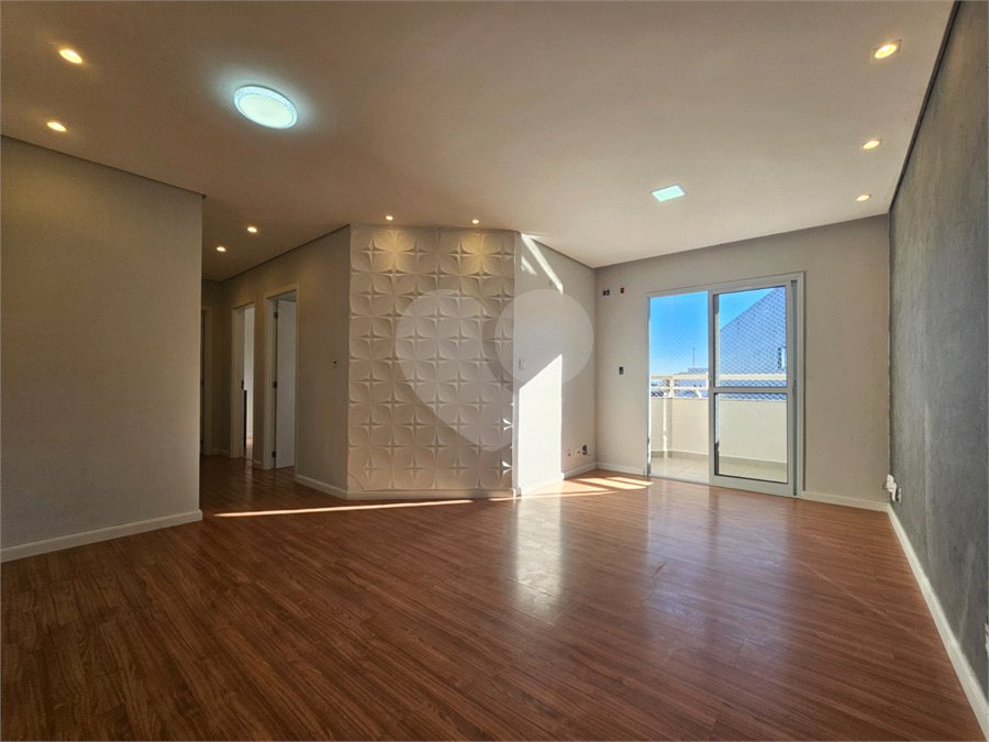 Apartamento à venda com 3 quartos, sendo 1 suíte, em Jardim Vera Cruz, Sorocaba, SP
