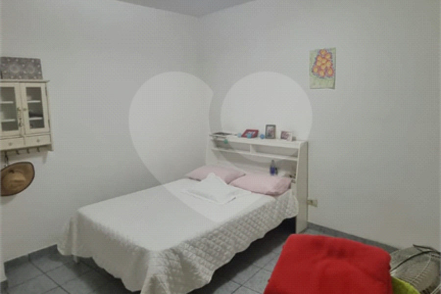 Sobrado à venda com 2 quartos, sendo 1 suíte, em Tremembé, São Paulo, SP
