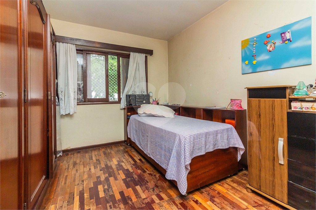 Sobrado à venda com 4 quartos, sendo 1 suíte, em Tremembé, São Paulo, SP
