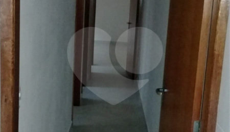 Casa à venda com 2 quartos, sendo 1 suíte,  em Jardim Imperial, Atibaia, SP