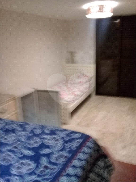 Triplex à venda ou para alugar com 4 suítes em Enseada, Guarujá, SP