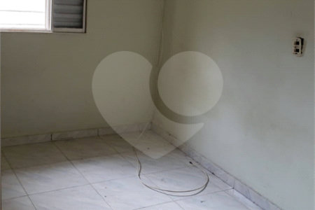 Casa à venda com 4 quartos, sendo 3 suítes, em Jardim Alvinópolis, Atibaia, SP