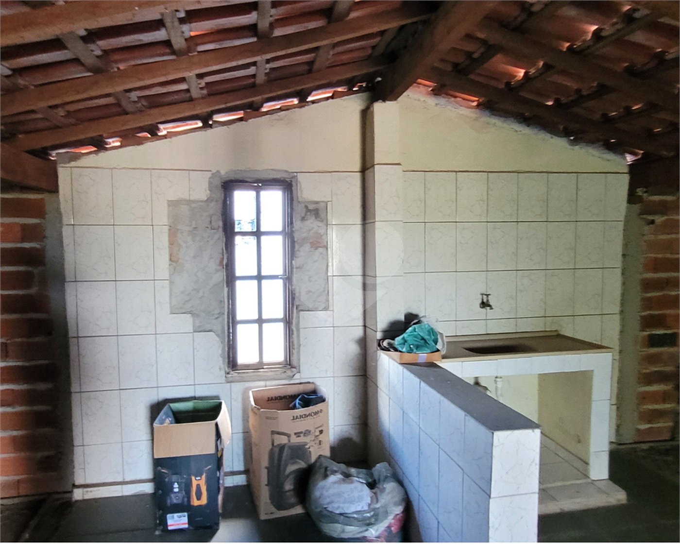Casa à venda ou para alugar com 3 quartos, sendo 1 suíte,  em Vila Nova Aparecida, Mogi das Cruzes, SP