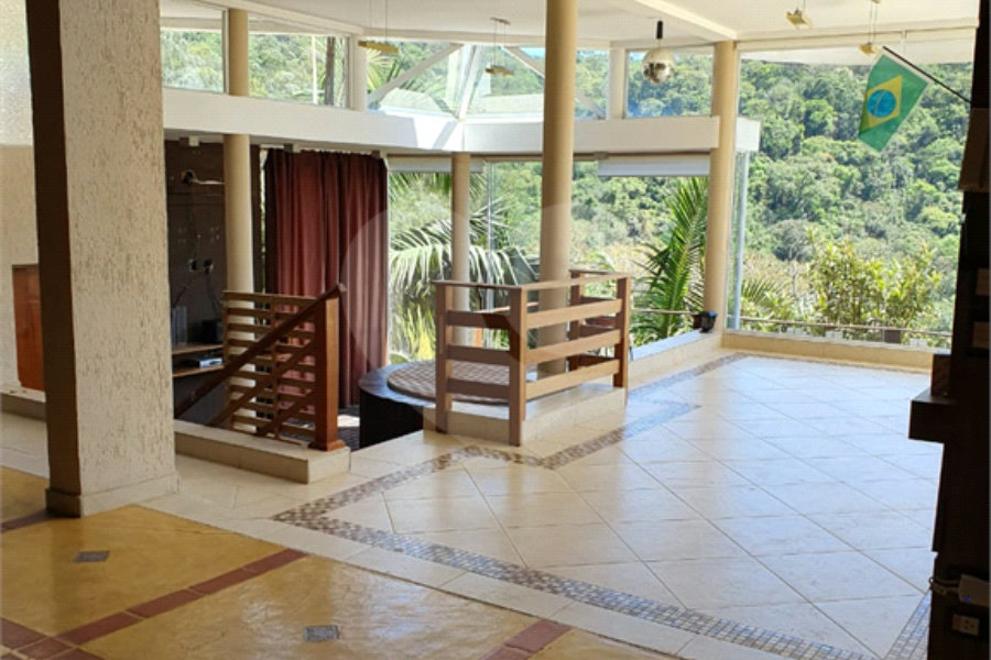 Casa à venda com 4 suítes em Serra da Cantareira, Mairiporã, SP