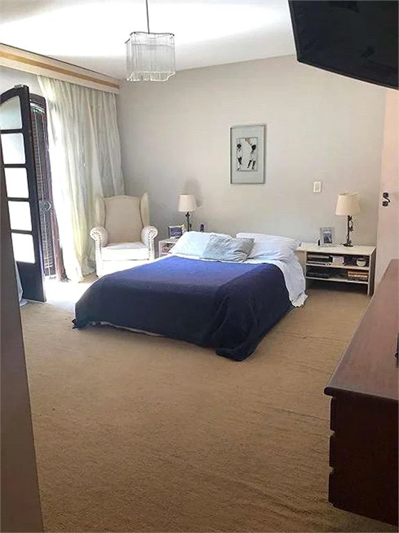 Casa à venda com 4 quartos, sendo 1 suíte, em Vila Cordeiro, São Paulo, SP