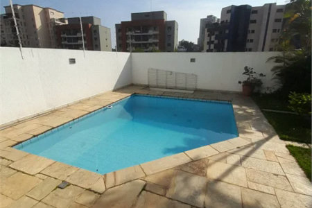 Casa para alugar com 3 quartos, sendo 1 suíte,  em Vila Sônia, São Paulo, SP
