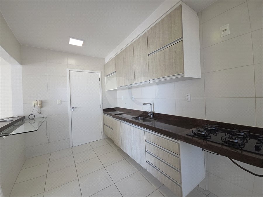 Apartamento para alugar com 3 suítes em Parque Campolim, Sorocaba, SP