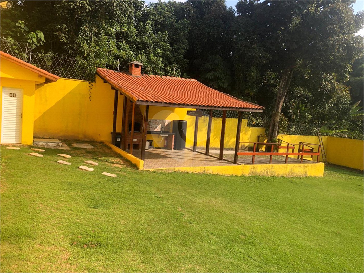 Casa à venda com 2 quartos no condomínio Residencial Armênia, Ferraz de Vasconcelos - SP