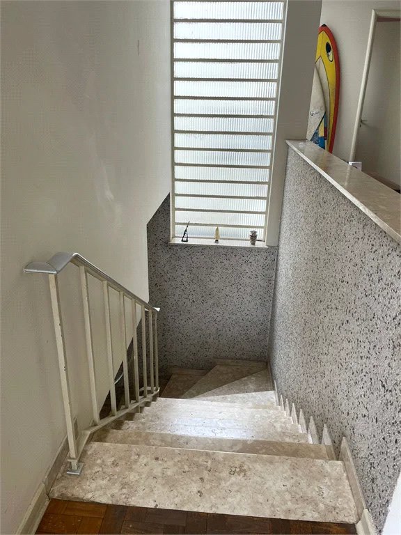 Sobrado à venda com 5 quartos, sendo 2 suítes,  em Vila Cordeiro, São Paulo, SP