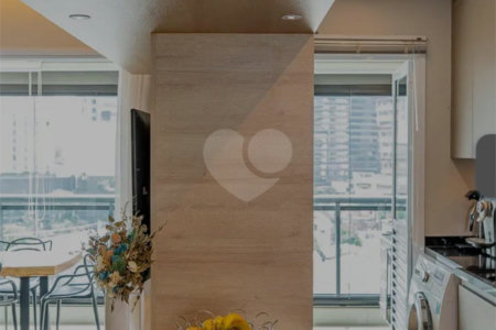Apartamento à venda com 2 quartos, sendo 1 suíte,  em Chácara Santo Antônio, São Paulo, SP