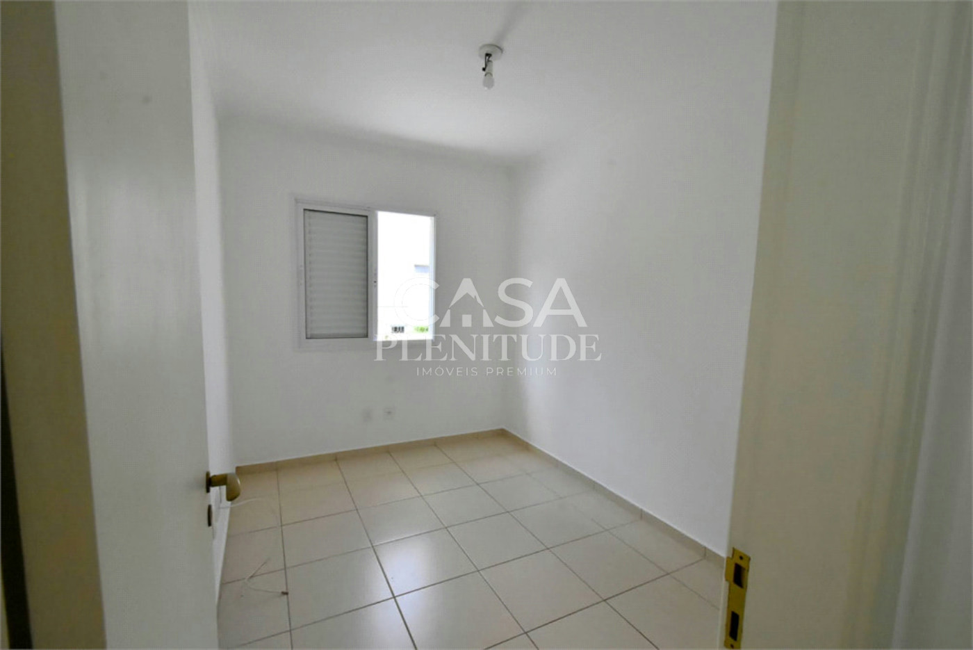 Sobrado à venda com 3 quartos, sendo 1 suíte, em Jardim Pagliato, Sorocaba, SP